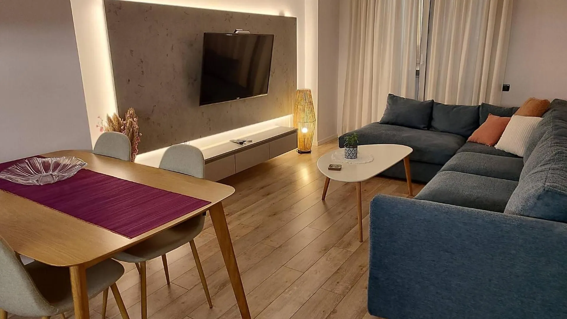 Cozy Apartment Great Location Tirana 0*,