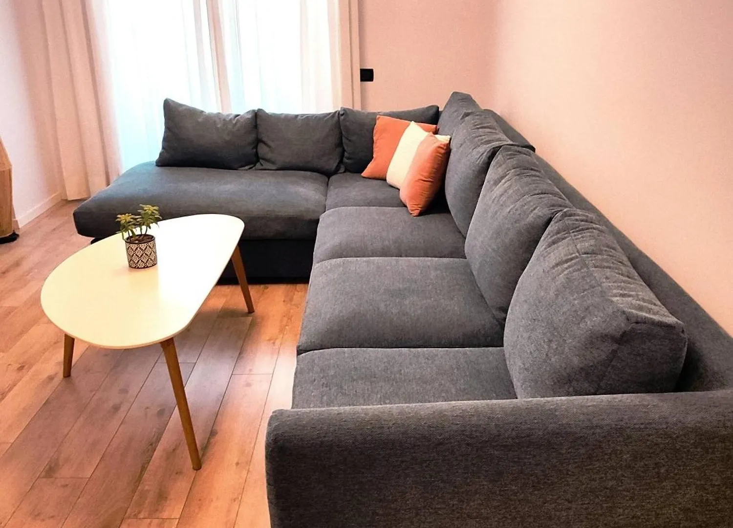 Cozy Apartment Great Location Tirana Albania